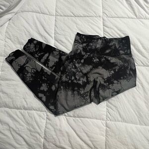 Halara Booty Sculpting Medium Tie Dye Leggings